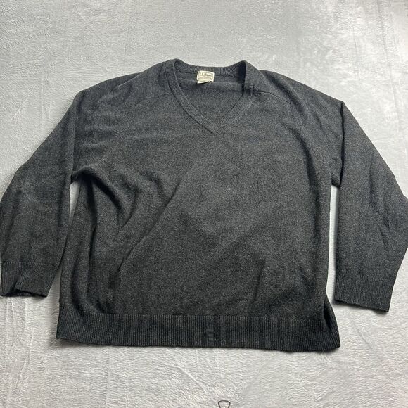 VINTAGE LL Bean Sweater Mens 2XL Navy Gray V-Neck 100% Lambswool Scotland Casual - Picture 1 of 7